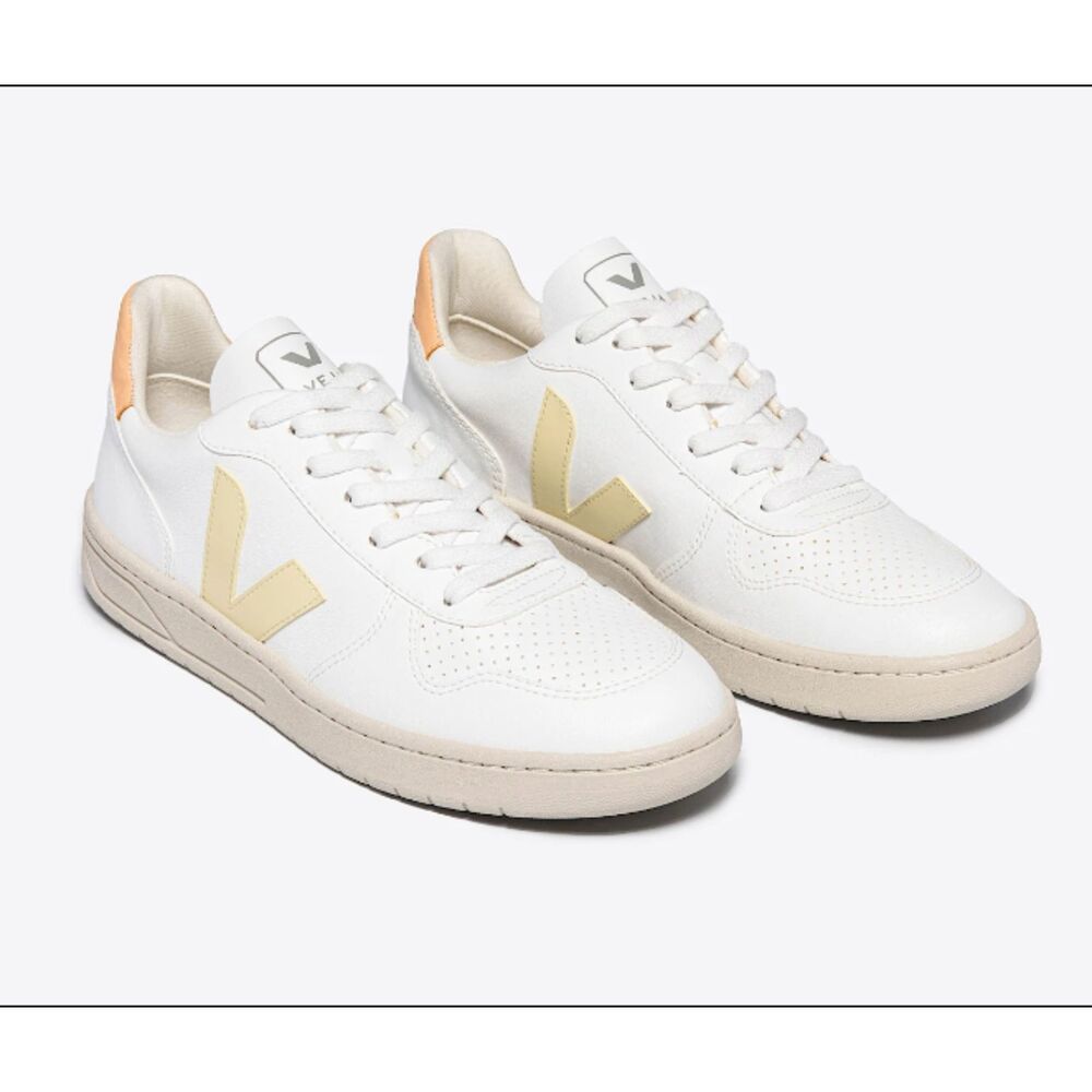 Veja V10 CWL White Sun Peach Trainers Vegan Leather Eco Friendly Lace Up Sz 6